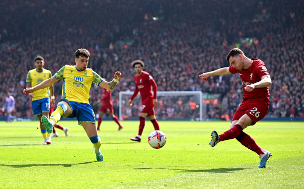 摸的是腿 摸的是腿